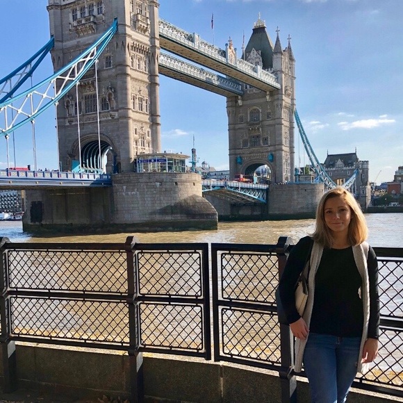 Meet your Posher, Jess - Picture 5 of 6